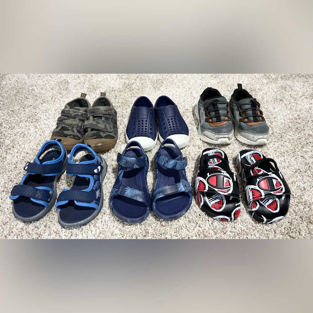 Bundle of 6 toddler (Size 7) shoes